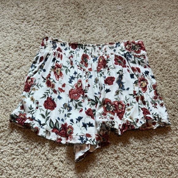 Floral shorts - Picture 2 of 3